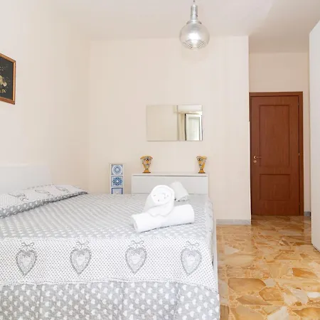 Apartment Jeppy'S House - Sorrento Resting By Interhome Apartment